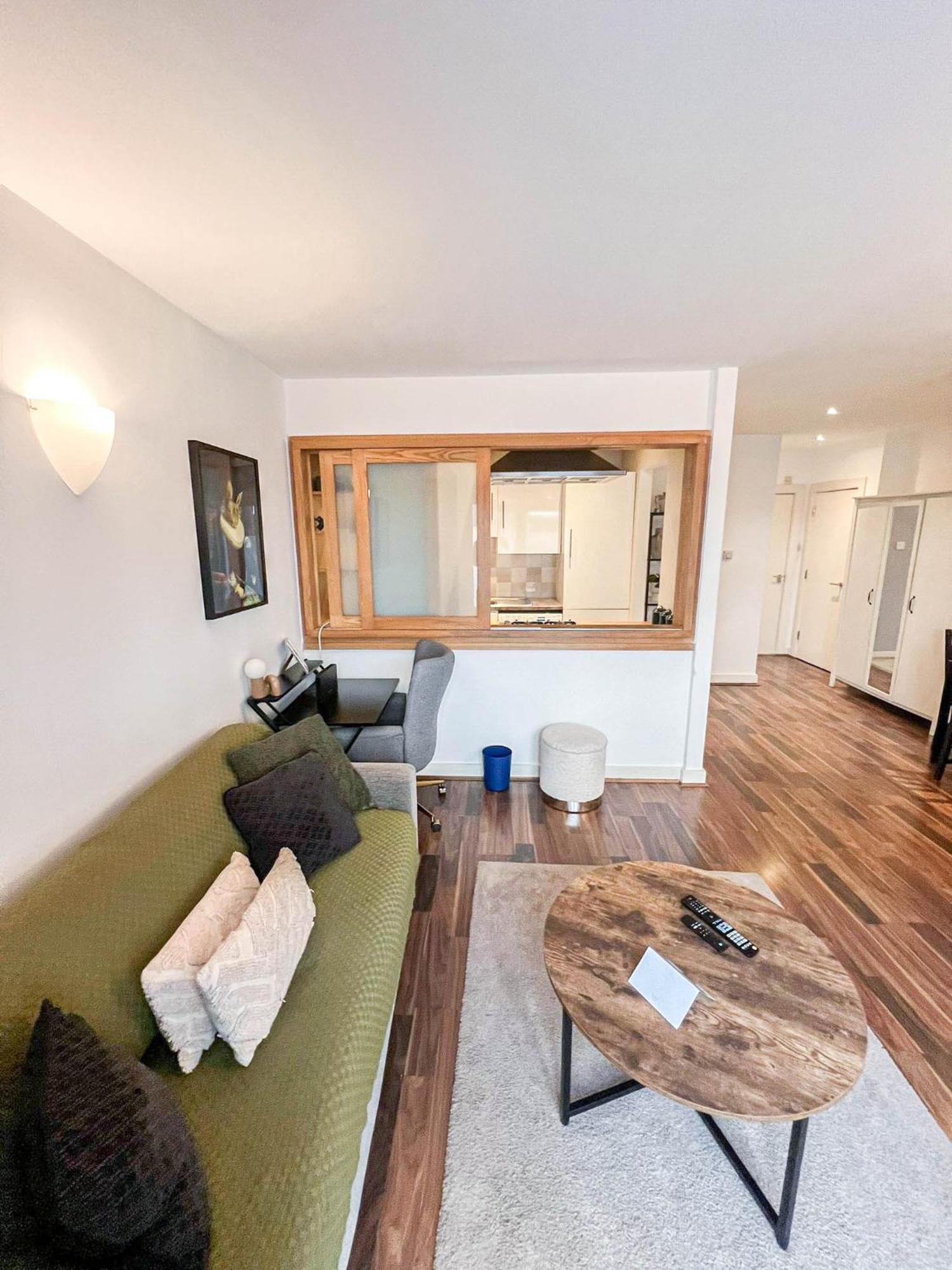 Stunning 1-bedroom Flat In Canary Wharf Free Parking Near Museum Appartement Londres