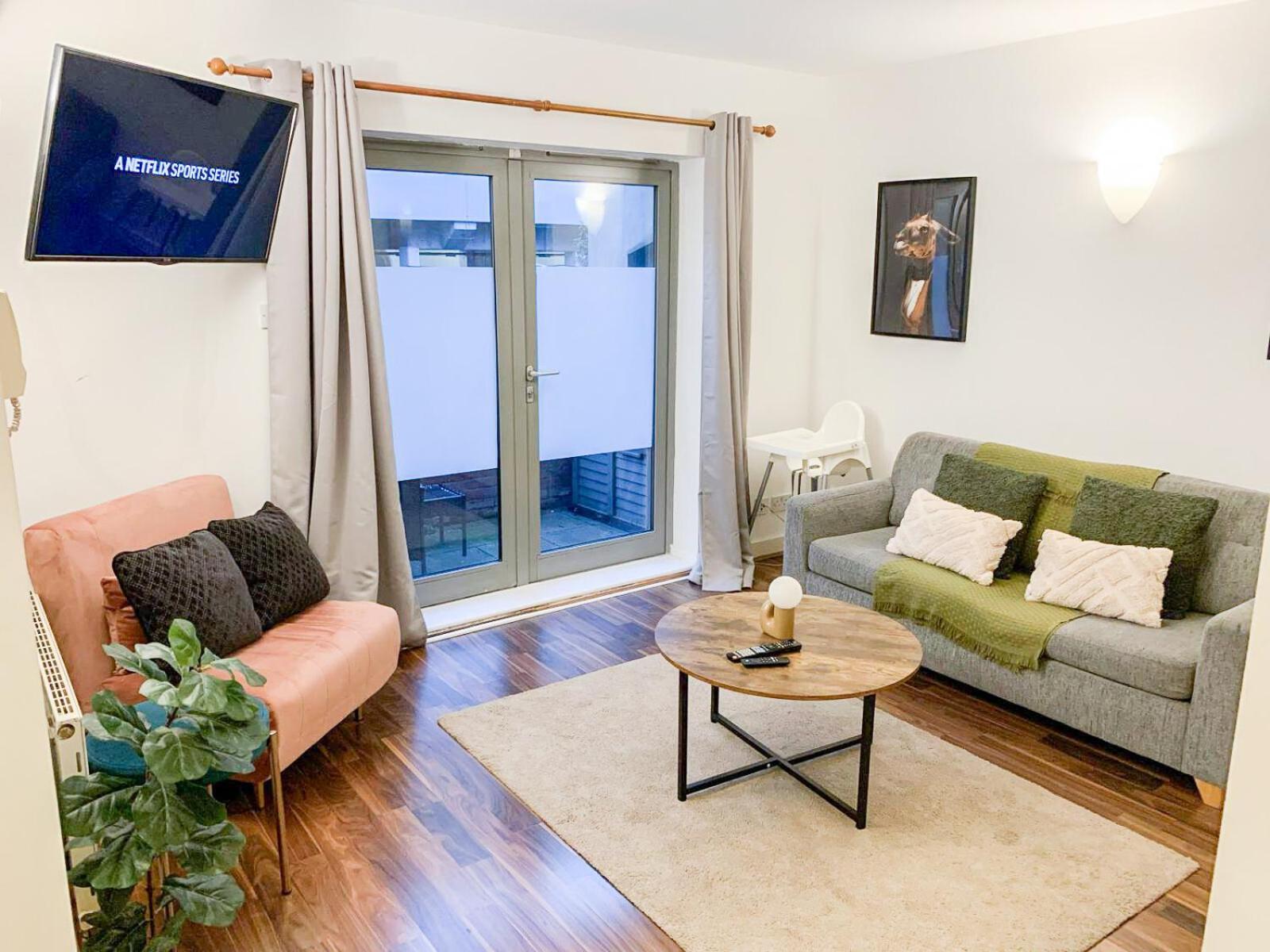 Stunning 1-bedroom Flat In Canary Wharf Free Parking Near Museum Appartement Londres